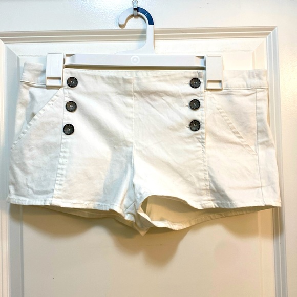 Quicksilver white denim shorts size 29 - Picture 1 of 5